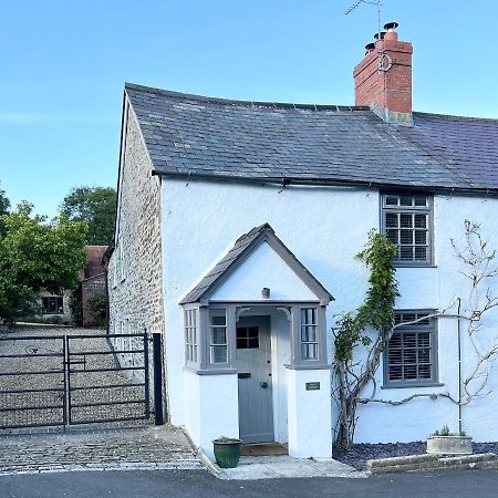 Cosy Two Bedrooom Cottage Set In A Dorset Village Sturminster Newton Exteriér fotografie